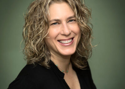 Betsy Andrews (2000, 2019)