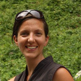 Leigh Davis (2010)